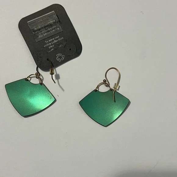 Holly Yashi Gold and Green Floral Earrings - Picture 2 of 2